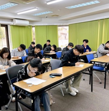 HỌC N5–N4 Ở VIỆT NAM – TIẾT KIỆM HÀNG TRĂM TRIỆU