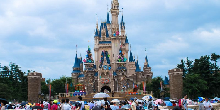 Tham quan Tokyo DisneyLand và DisneySea thôi nào các bạn ơi !